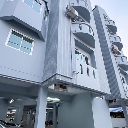 דירות Baan Khun Pra Duplex Rm3 בנגקוק מראה חיצוני תמונה