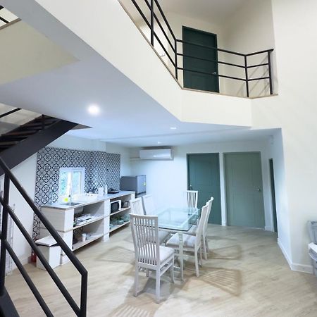 דירות Baan Khun Pra Duplex Rm3 בנגקוק מראה חיצוני תמונה
