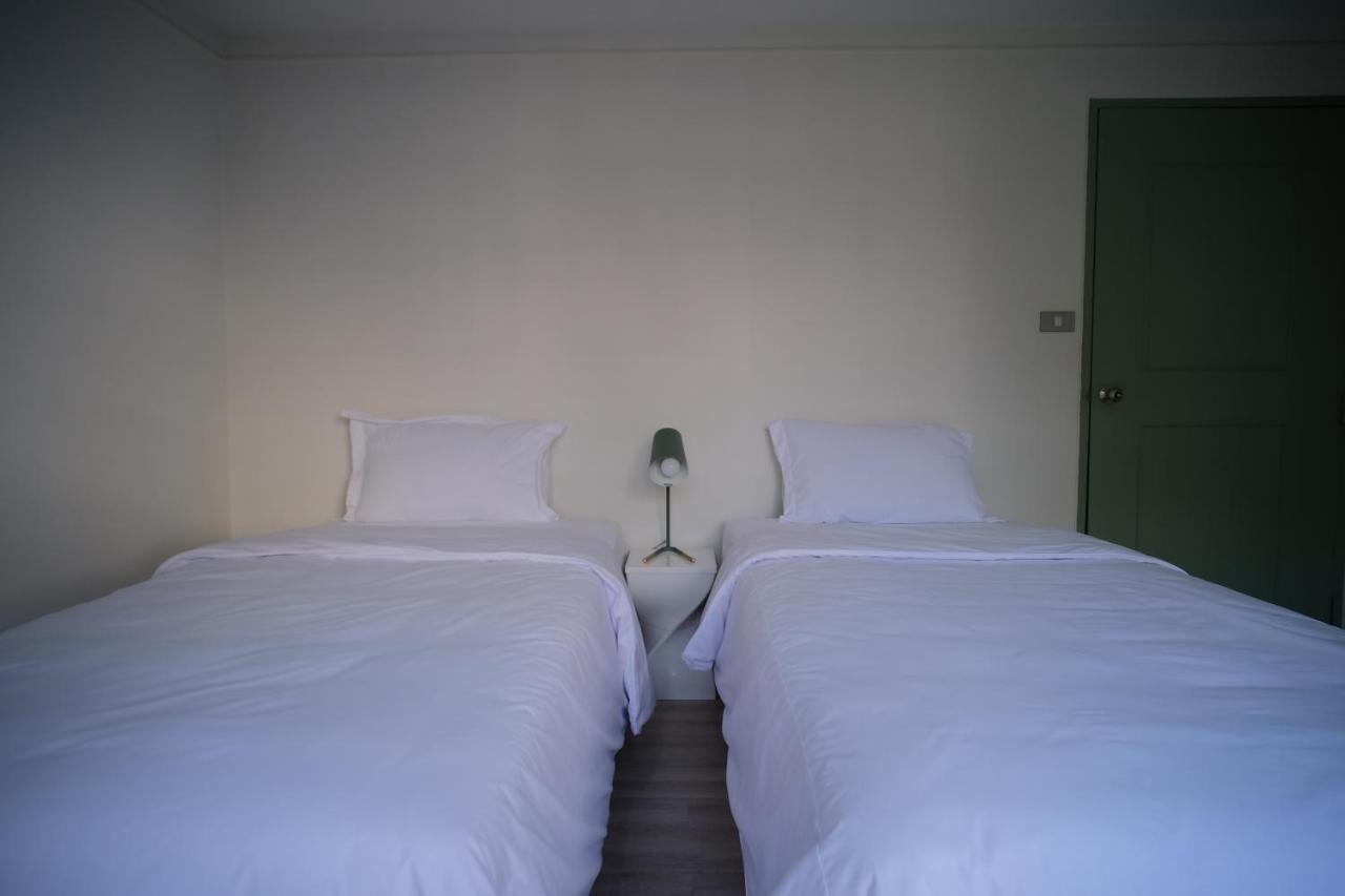 דירות Baan Khun Pra Duplex Rm3 בנגקוק מראה חיצוני תמונה